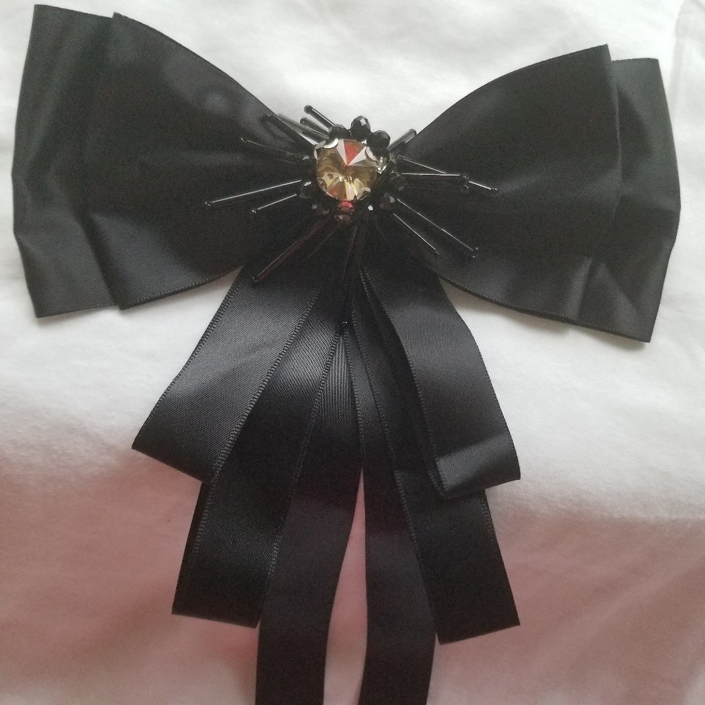 Black Bowknot Brooch